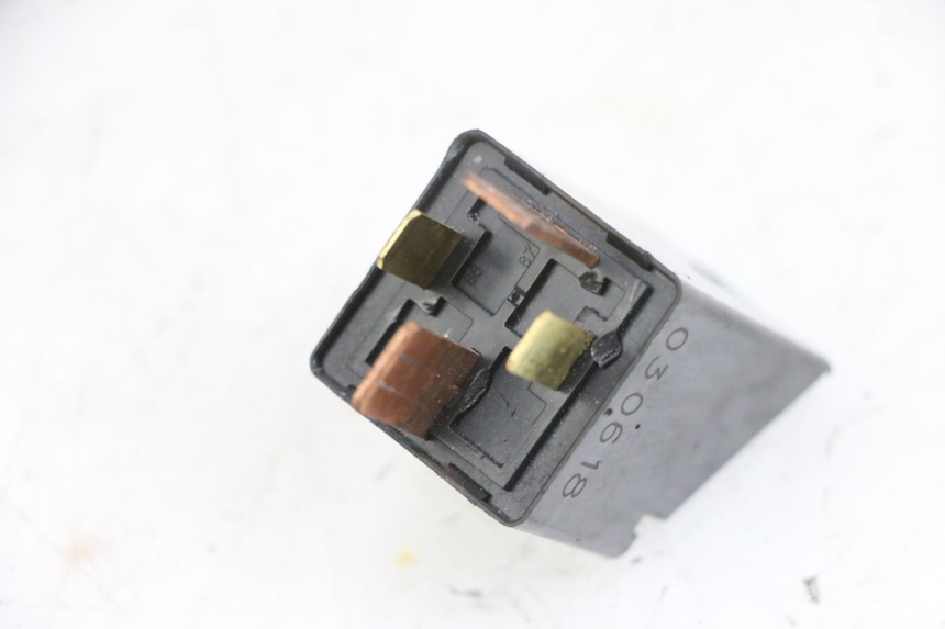 photo de PRZEKAŹNIK ROZRUCHU PIAGGIO ZIP 4T 50 (2018 - 2020) - Inny kąt widzenia