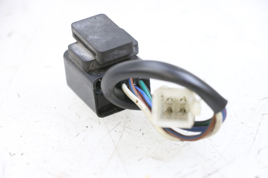 photo de PRZEKAŹNIK ELEKTRYCZNY ADIVA AD3 300 (2014 - 2020) - Zoom stanu zużycia