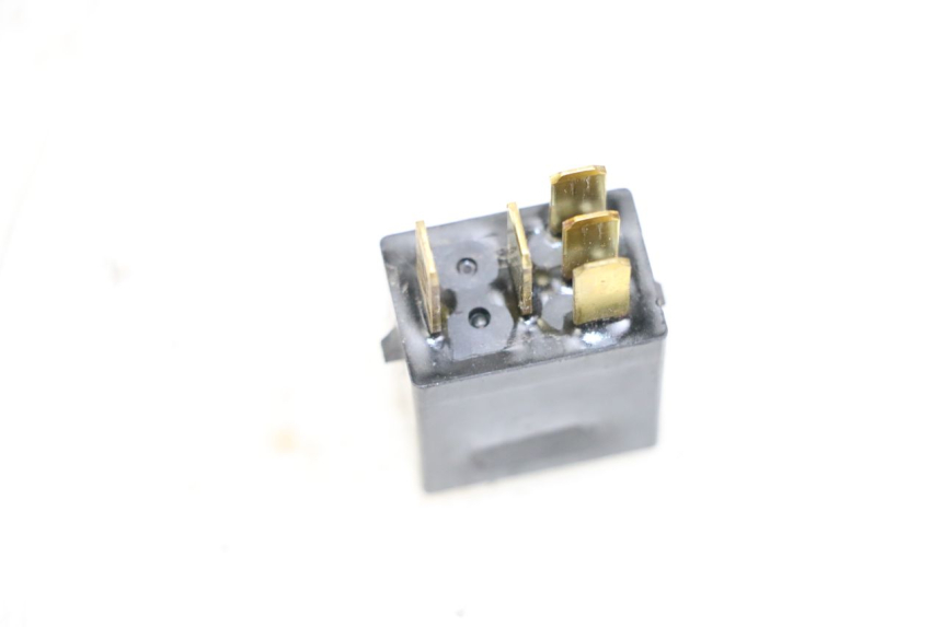 photo de PRZEKAŹNIK ELEKTRYCZNY SUZUKI ADDRESS 110 (2015 - 2020) - Zbliżenie techniczne