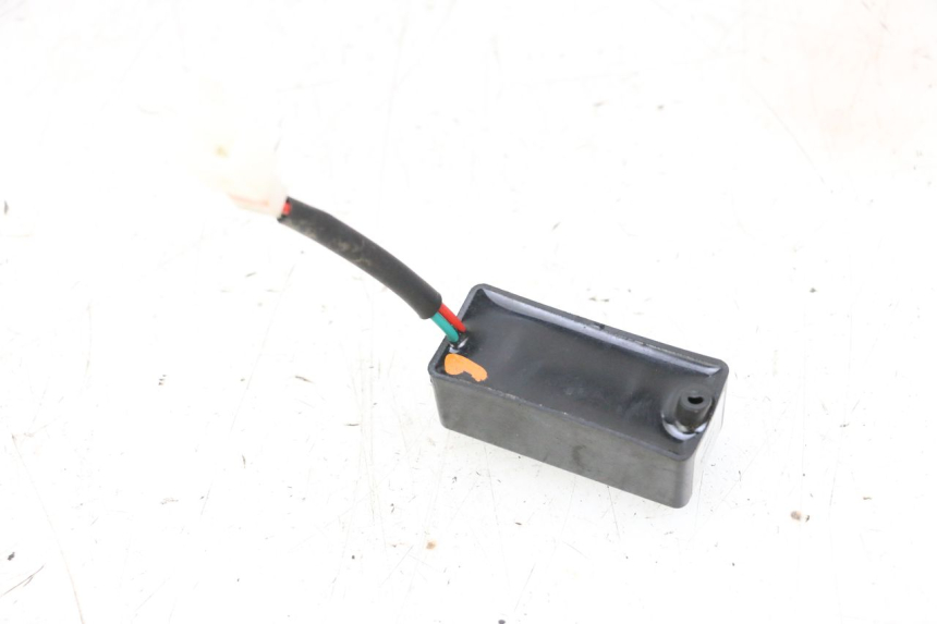 photo de PRZEKAŹNIK ELEKTRYCZNY KYMCO AGILITY 4T 50 (2018 - 2022) - Inny kąt widzenia