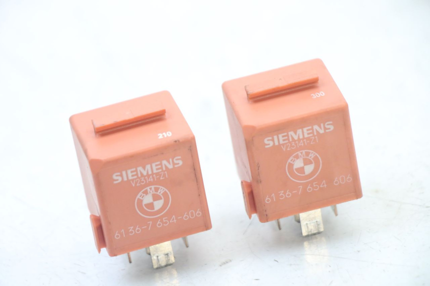 photo de PRZEKAŹNIK ELEKTRYCZNY BMW C1 125 (2000 - 2003) - Szczegół części