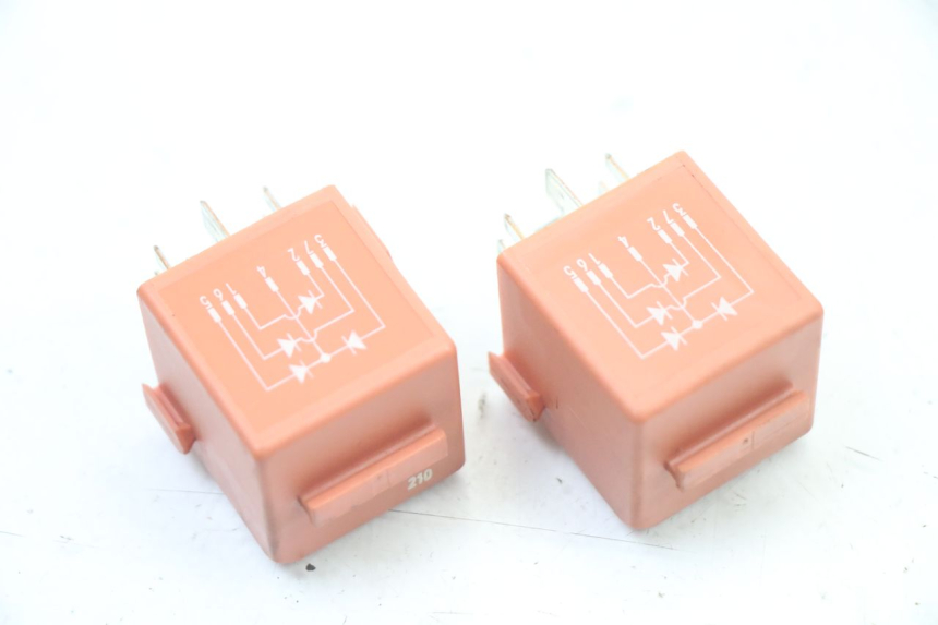 photo de PRZEKAŹNIK ELEKTRYCZNY BMW C1 125 (2000 - 2003) - Zoom stanu zużycia