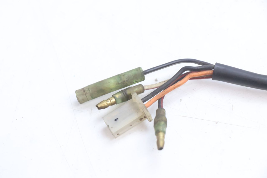 photo de PRZEKAŹNIK ELEKTRYCZNY MBK BOOSTER SPIRIT 50 (1996 - 1999) - Inny kąt widzenia
