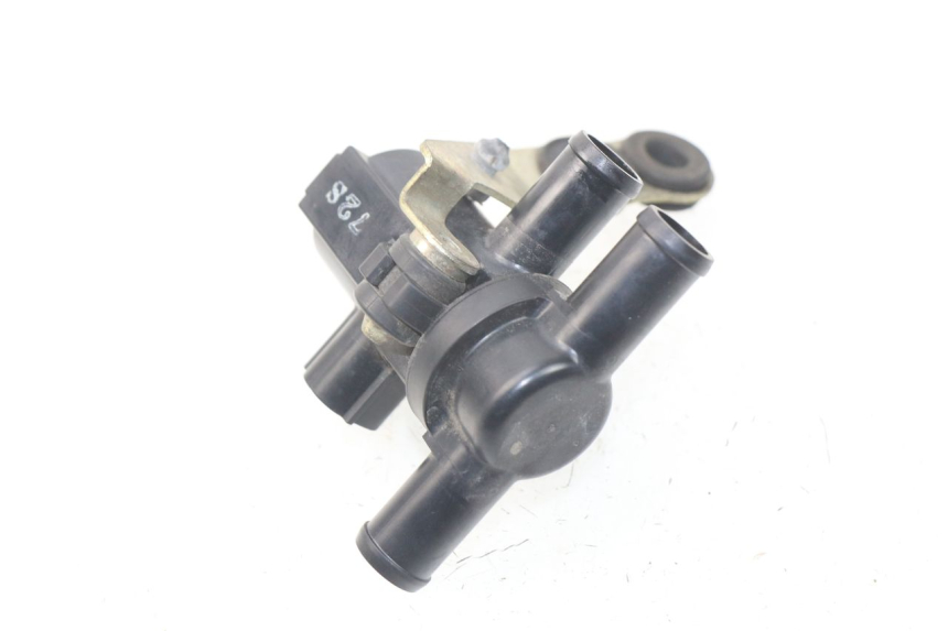 photo de PRZEKAŹNIK ELEKTRYCZNY MV AGUSTA BRUTALE R WALLY 910 (2008 - 2008) - Zoom stanu zużycia