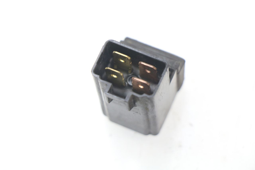 photo de PRZEKAŹNIK ELEKTRYCZNY SUZUKI BURGMAN 125 (2007 - 2014) - Inny kąt widzenia