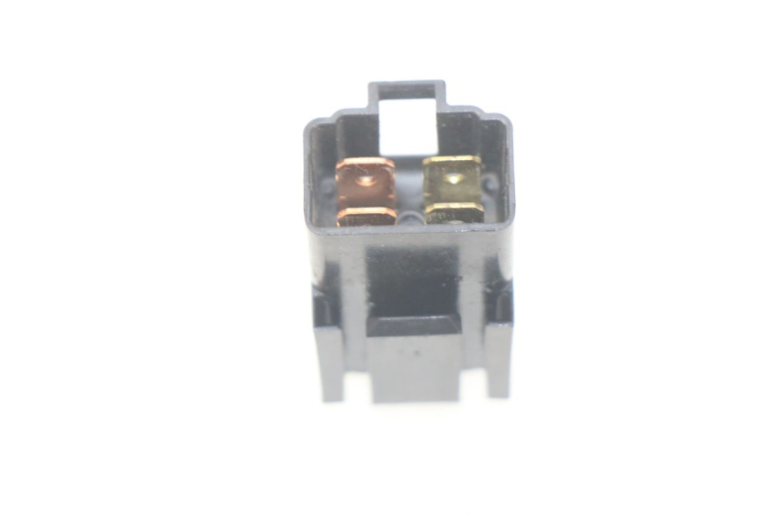 photo de PRZEKAŹNIK ELEKTRYCZNY SUZUKI BURGMAN 125 (2007 - 2014) - Zoom stanu zużycia