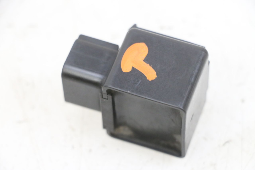 photo de PRZEKAŹNIK ELEKTRYCZNY SUZUKI BURGMAN 650 (2013 - 2020) - Inny kąt widzenia