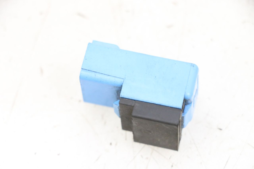 photo de PRZEKAŹNIK ELEKTRYCZNY SUZUKI BURGMAN 650 (2013 - 2020) - Inny kąt widzenia