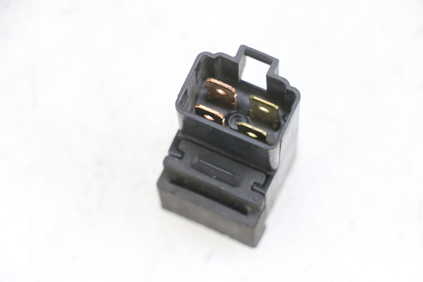 photo de PRZEKAŹNIK ELEKTRYCZNY SUZUKI BURGMAN 125 (2007 - 2014) - Zoom stanu zużycia