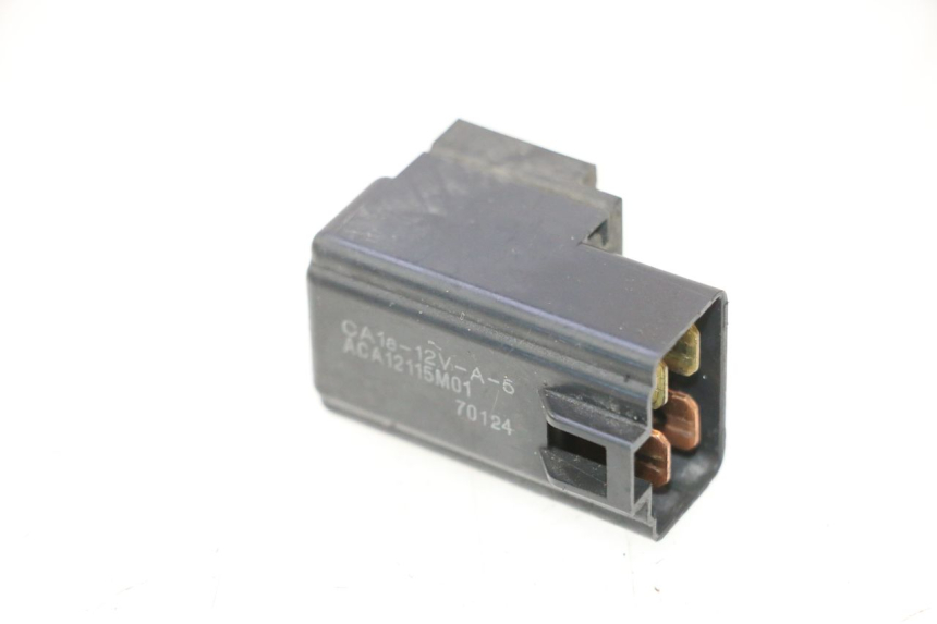photo de PRZEKAŹNIK ELEKTRYCZNY SUZUKI BURGMAN 125 (2007 - 2014) - Zbliżenie techniczne