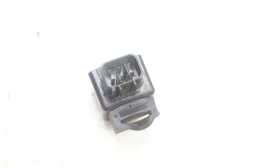photo de PRZEKAŹNIK ELEKTRYCZNY SUZUKI BURGMAN EXECUTIVE ABS 650 (2006 - 2012) - Inny kąt widzenia