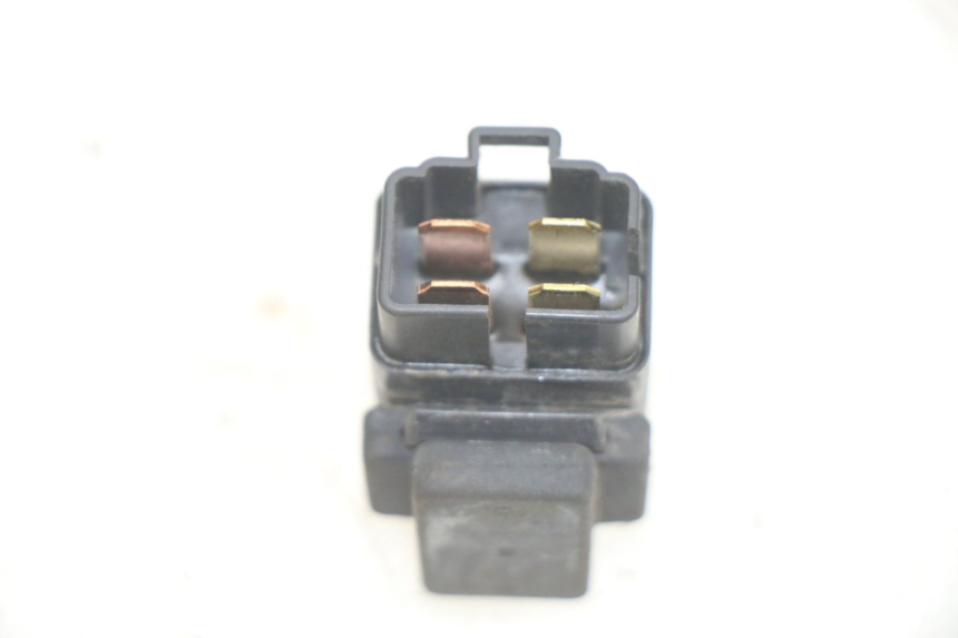 photo de PRZEKAŹNIK ELEKTRYCZNY YAMAHA BW'S BWS 125 (2010 - 2013) - Zoom stanu zużycia