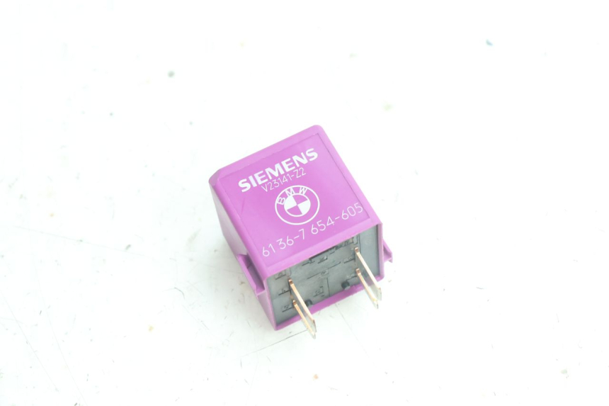 photo de PRZEKAŹNIK ELEKTRYCZNY BMW C1 125 (2000 - 2003) - Szczegół części