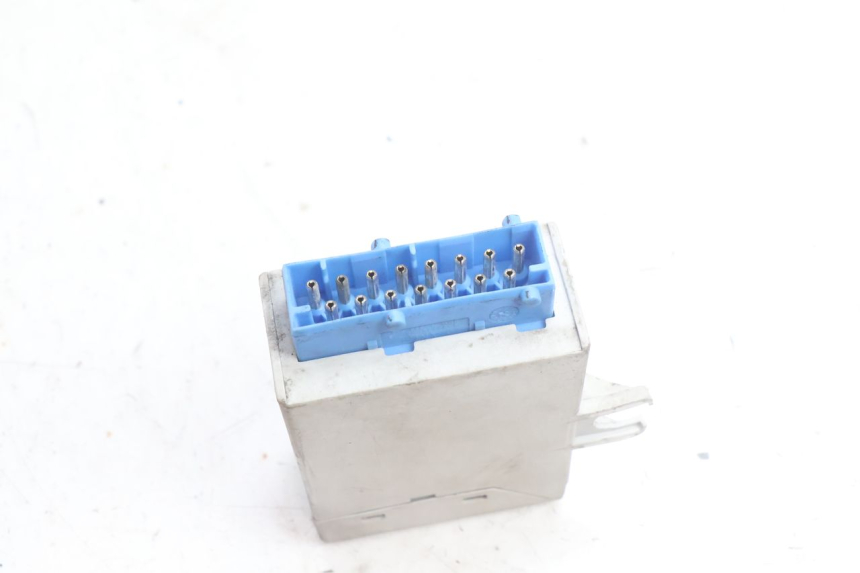 photo de PRZEKAŹNIK ELEKTRYCZNY BMW C1 125 (2000 - 2003) - Zoom stanu zużycia