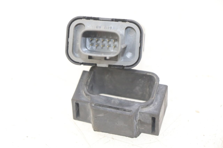 photo de PRZEKAŹNIK ELEKTRYCZNY HONDA CB R 1000 (2018 - 2023) - Inny kąt widzenia