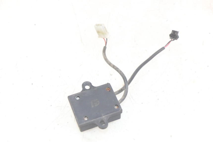 photo de PRZEKAŹNIK ELEKTRYCZNY EASY WATTS E-OPAI 1 (2019 - 2024) - Zoom stanu zużycia