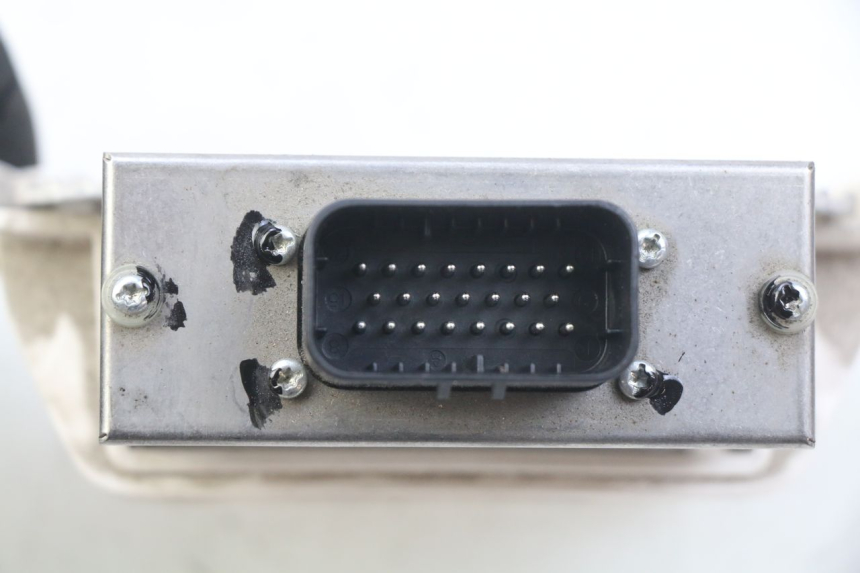 photo de PRZEKAŹNIK ELEKTRYCZNY PEUGEOT E-VIVACITY 1 (2012 - 2018) - Inny kąt widzenia