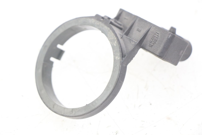 photo de PRZEKAŹNIK ELEKTRYCZNY PEUGEOT E-VIVACITY 1 (2012 - 2018) - Zoom stanu zużycia