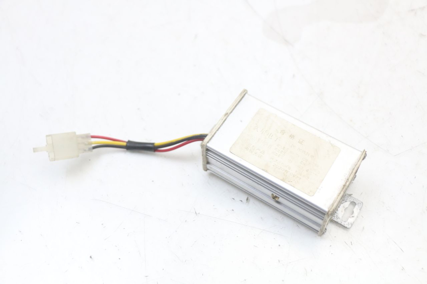 photo de PRZEKAŹNIK ELEKTRYCZNY EBROH BRAVO GLE 1 (2020 - 2024) - Zoom stanu zużycia