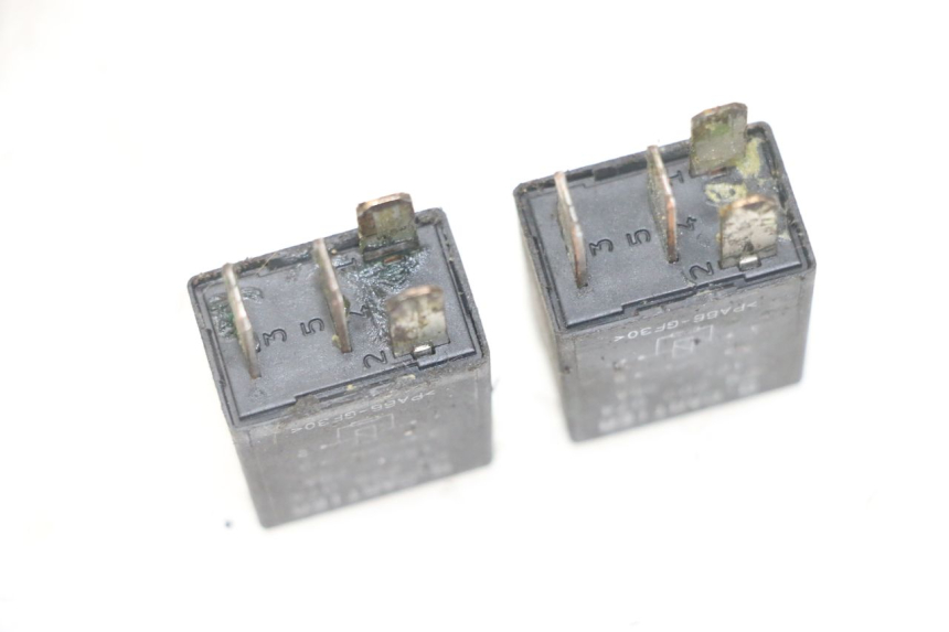 photo de PRZEKAŹNIK ELEKTRYCZNY PEUGEOT ELYSTAR 125 (2002 - 2007) - Zoom stanu zużycia