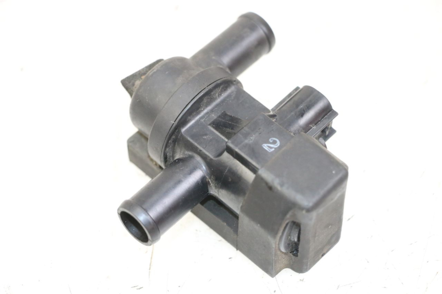 photo de PRZEKAŹNIK ELEKTRYCZNY KAWASAKI ER-6 ER6 N 650 (2012 - 2016) - Widok główny