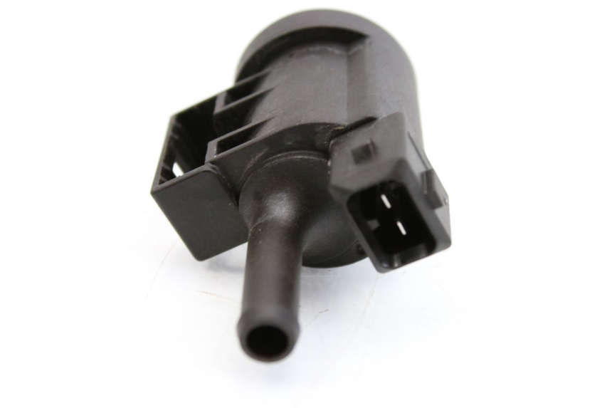 photo de PRZEKAŹNIK ELEKTRYCZNY BMW F GS K81 850 (2018 - 2023) - Szczegół części