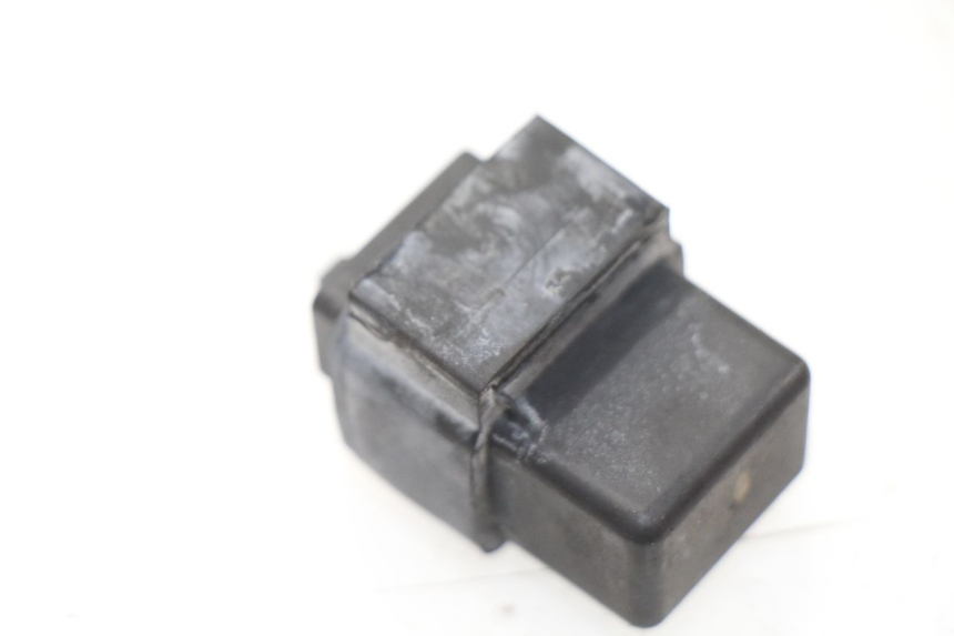 photo de PRZEKAŹNIK ELEKTRYCZNY SYM FIDDLE 3 III 125 (2014 - 2020) - Zoom stanu zużycia