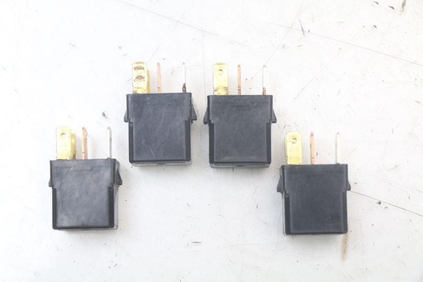 photo de PRZEKAŹNIK ELEKTRYCZNY YAMAHA FJR ABS 1300 (2006 - 2012) - Zoom stanu zużycia