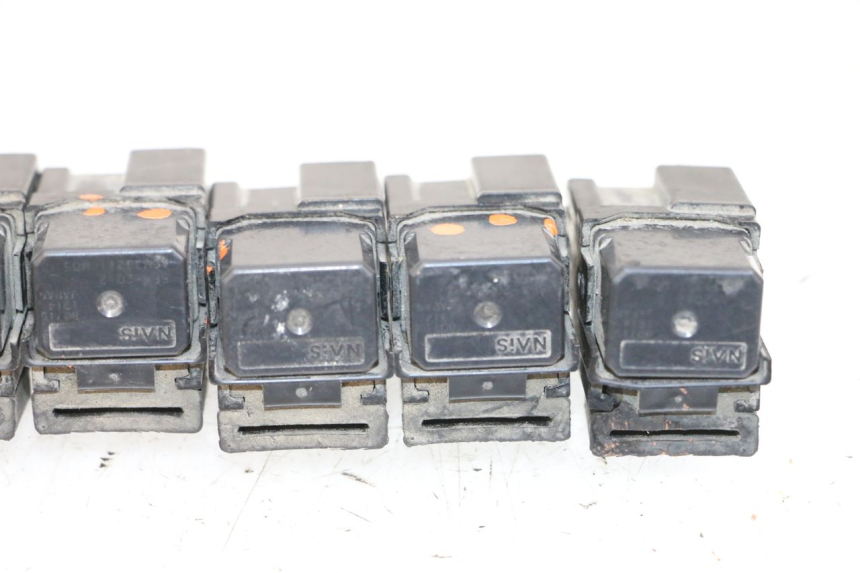 photo de PRZEKAŹNIK ELEKTRYCZNY YAMAHA FJR ABS 1300 (2006 - 2012) - Zbliżenie techniczne