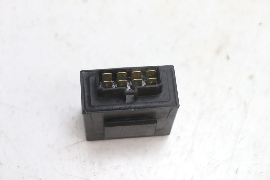 photo de PRZEKAŹNIK ELEKTRYCZNY YAMAHA FJR 1300 (2001 - 2005) - Zoom stanu zużycia