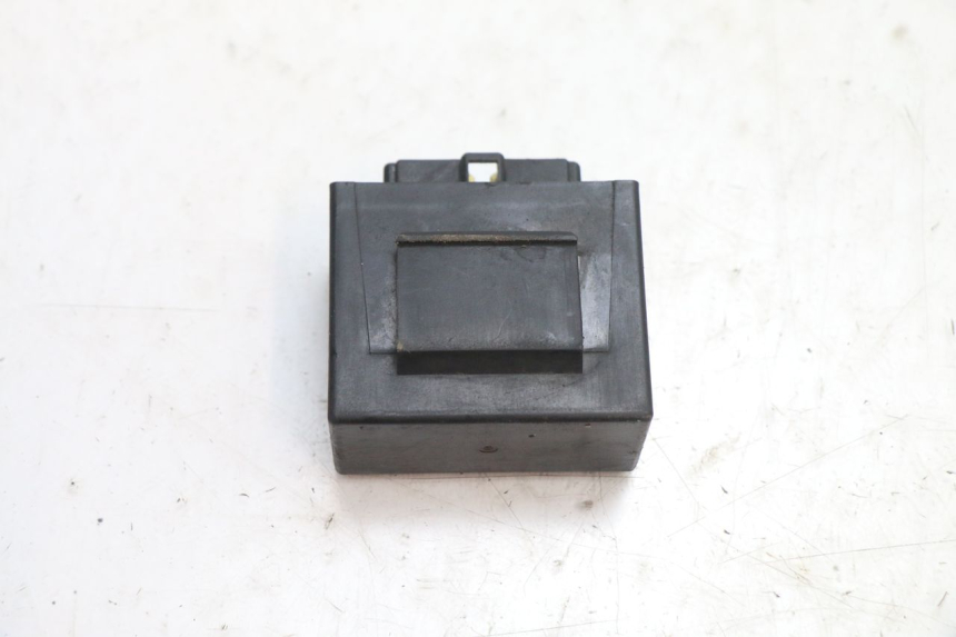 photo de PRZEKAŹNIK ELEKTRYCZNY YAMAHA FJR 1300 (2001 - 2005) - Inny kąt widzenia