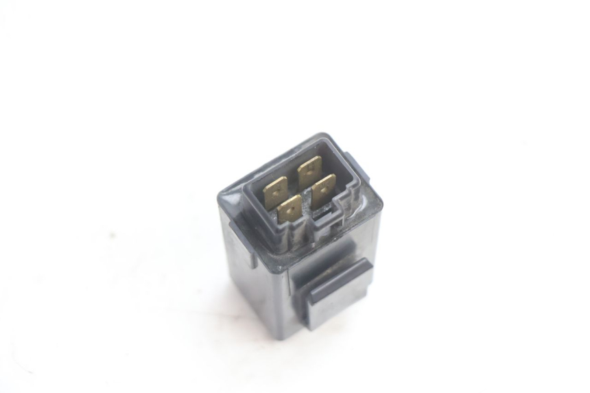 photo de PRZEKAŹNIK ELEKTRYCZNY YAMAHA FJR 1300 (2001 - 2005) - Inny kąt widzenia