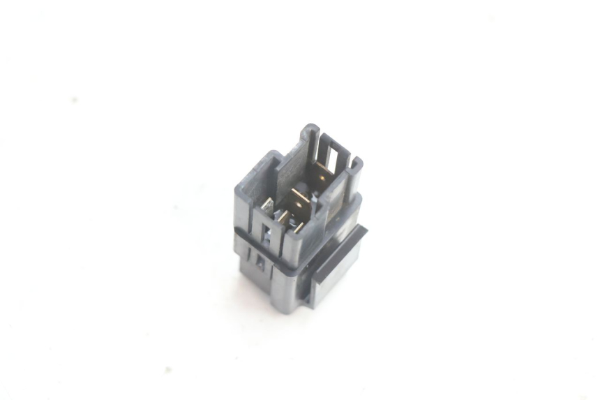 photo de PRZEKAŹNIK ELEKTRYCZNY YAMAHA FJR 1300 (2001 - 2005) - Inny kąt widzenia
