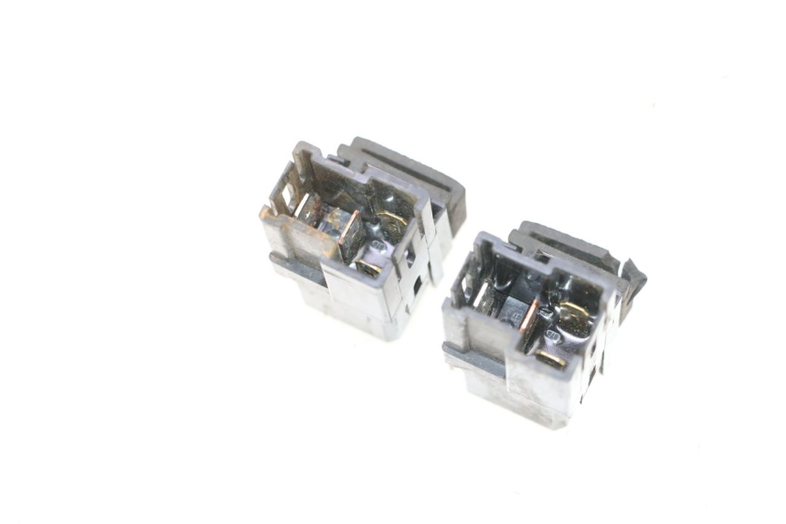 photo de PRZEKAŹNIK ELEKTRYCZNY YAMAHA FJR 1300 (2001 - 2005) - Inny kąt widzenia