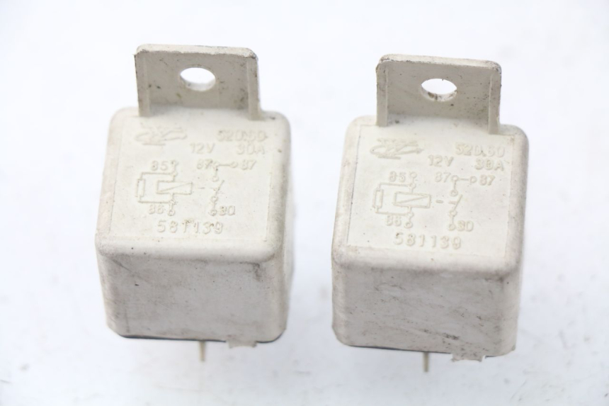 photo de PRZEKAŹNIK ELEKTRYCZNY PIAGGIO FLY IE 125 (2012 - 2017) - Widok główny