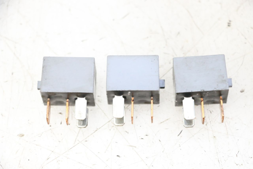 photo de PRZEKAŹNIK ELEKTRYCZNY HONDA FORZA ABS 300 (2013 - 2017) - Zoom stanu zużycia