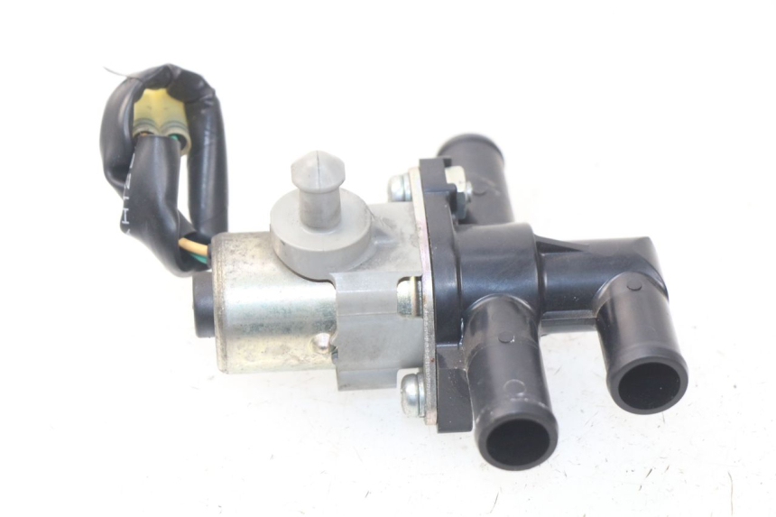 photo de PRZEKAŹNIK ELEKTRYCZNY YAMAHA FZ8 800 (2010 - 2016) - Zoom stanu zużycia