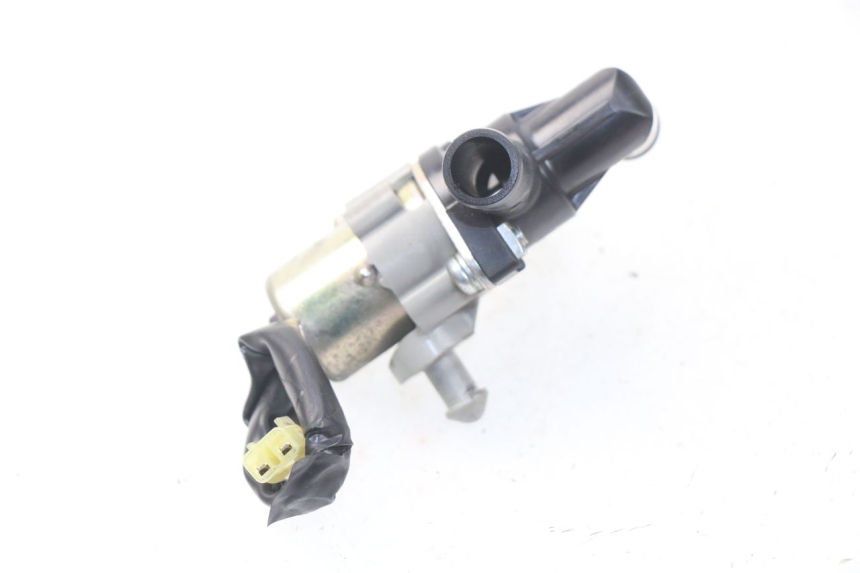 photo de PRZEKAŹNIK ELEKTRYCZNY YAMAHA FZ8 800 (2010 - 2016) - Inny kąt widzenia