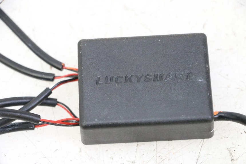 photo de PRZEKAŹNIK ELEKTRYCZNY KUKIRIN G2 MASTER 1 - Inny kąt widzenia
