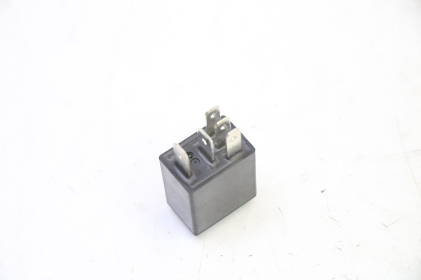 photo de PRZEKAŹNIK ELEKTRYCZNY BMW G310 R 310 (2016 - 2020) - Zoom stanu zużycia