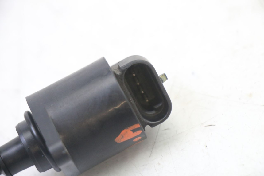 photo de PRZEKAŹNIK ELEKTRYCZNY BMW G310 R 310 (2016 - 2020) - Zbliżenie techniczne