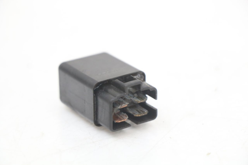 photo de PRZEKAŹNIK ELEKTRYCZNY SUZUKI GN 125 (1997 - 2000) - Szczegół części