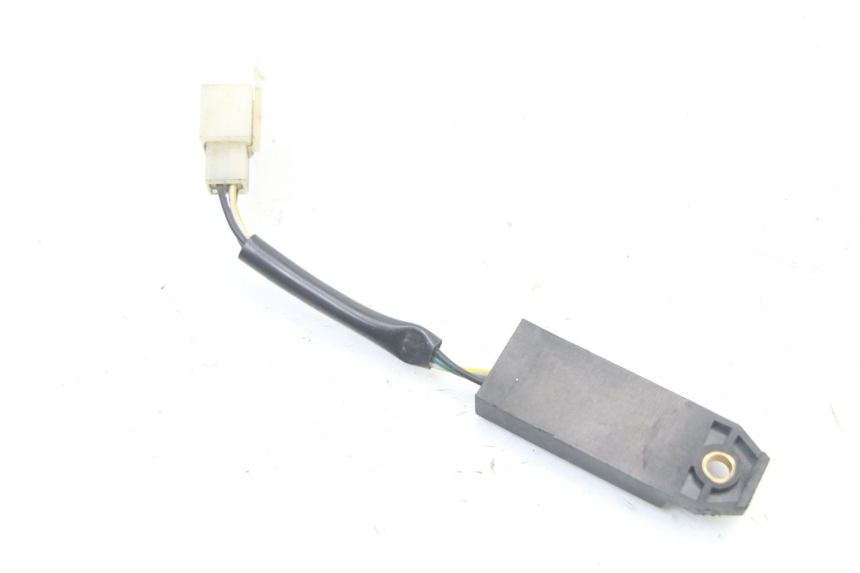 photo de PRZEKAŹNIK ELEKTRYCZNY KYMCO GRAND DINK 125 (2008 - 2014) - Zoom stanu zużycia