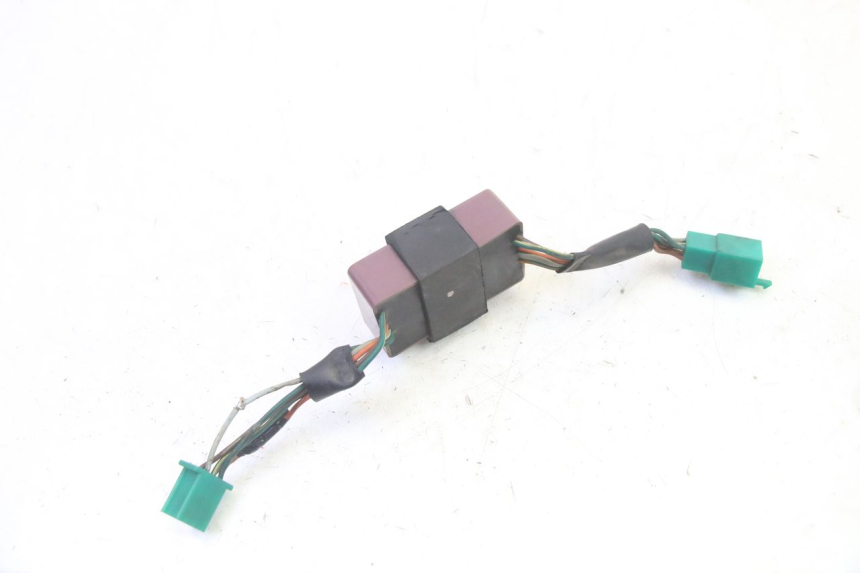 photo de PRZEKAŹNIK ELEKTRYCZNY KYMCO GRAND DINK 125 (2002 - 2007) - Zbliżenie techniczne