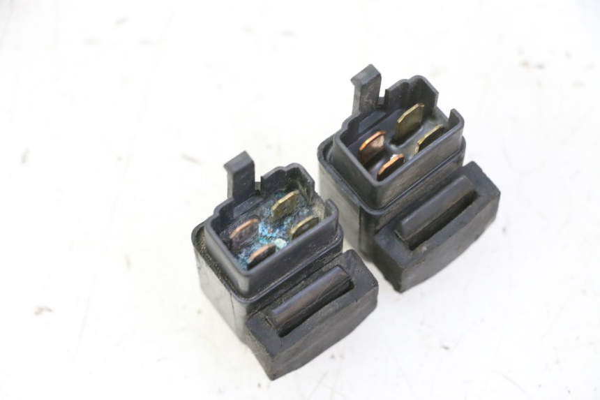 photo de PRZEKAŹNIK ELEKTRYCZNY KYMCO GRAND DINK 125 (2002 - 2007) - Zoom stanu zużycia