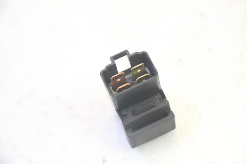 photo de PRZEKAŹNIK ELEKTRYCZNY SUZUKI GSF N BANDIT 600 (1996 - 1999) - Zoom stanu zużycia