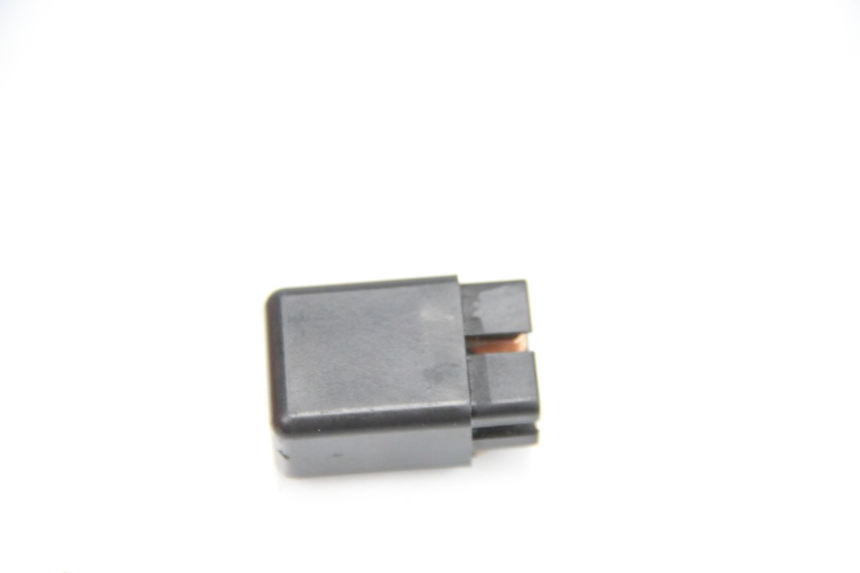 photo de PRZEKAŹNIK ELEKTRYCZNY SUZUKI GSR 600 (2005 - 2012) - Szczegół części