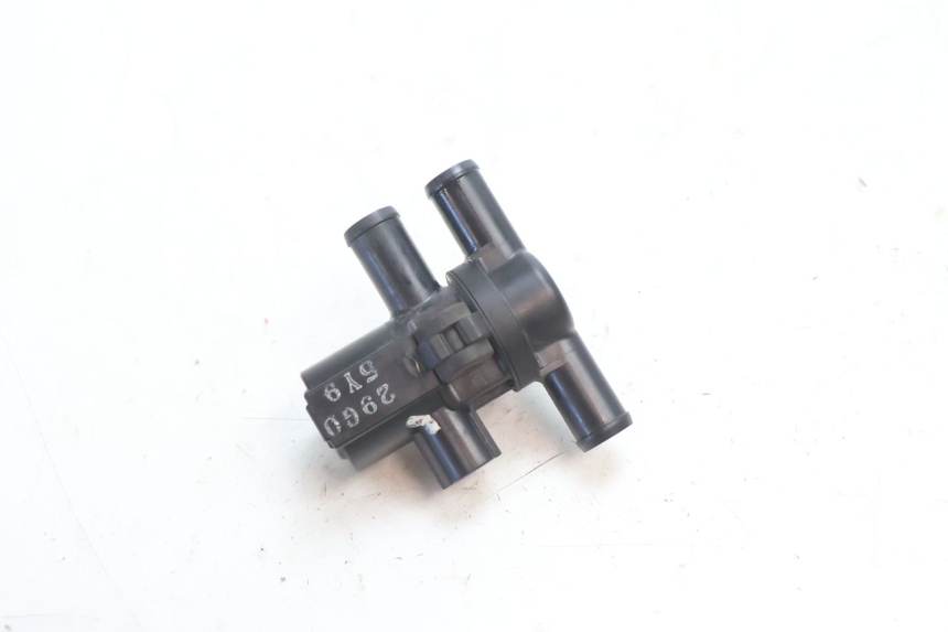 photo de PRZEKAŹNIK ELEKTRYCZNY SUZUKI GSR 600 (2005 - 2012) - Widok główny