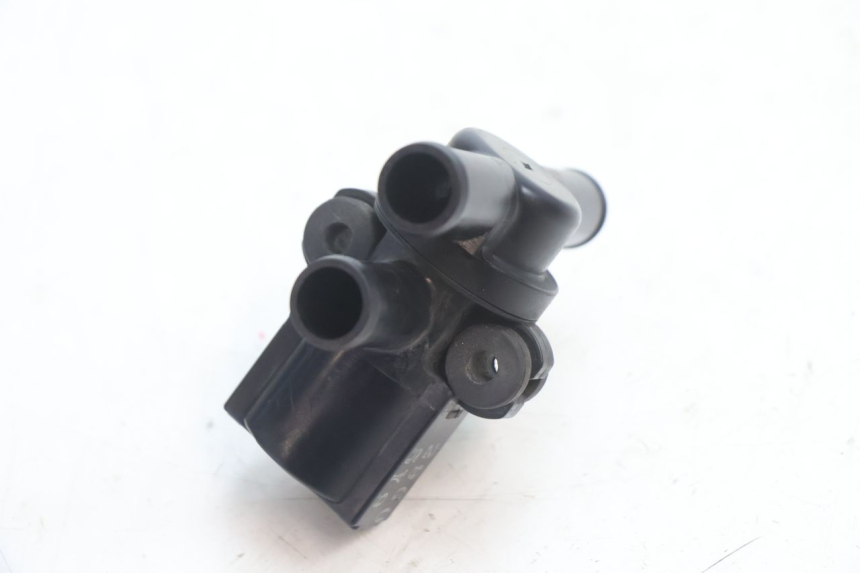 photo de PRZEKAŹNIK ELEKTRYCZNY SUZUKI GSR 600 (2005 - 2012) - Zoom stanu zużycia