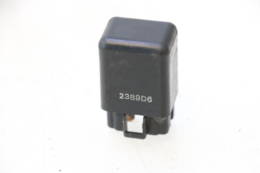 photo de PRZEKAŹNIK ELEKTRYCZNY SUZUKI GSX F GSXF 750 (1988 - 1998) - Szczegół części